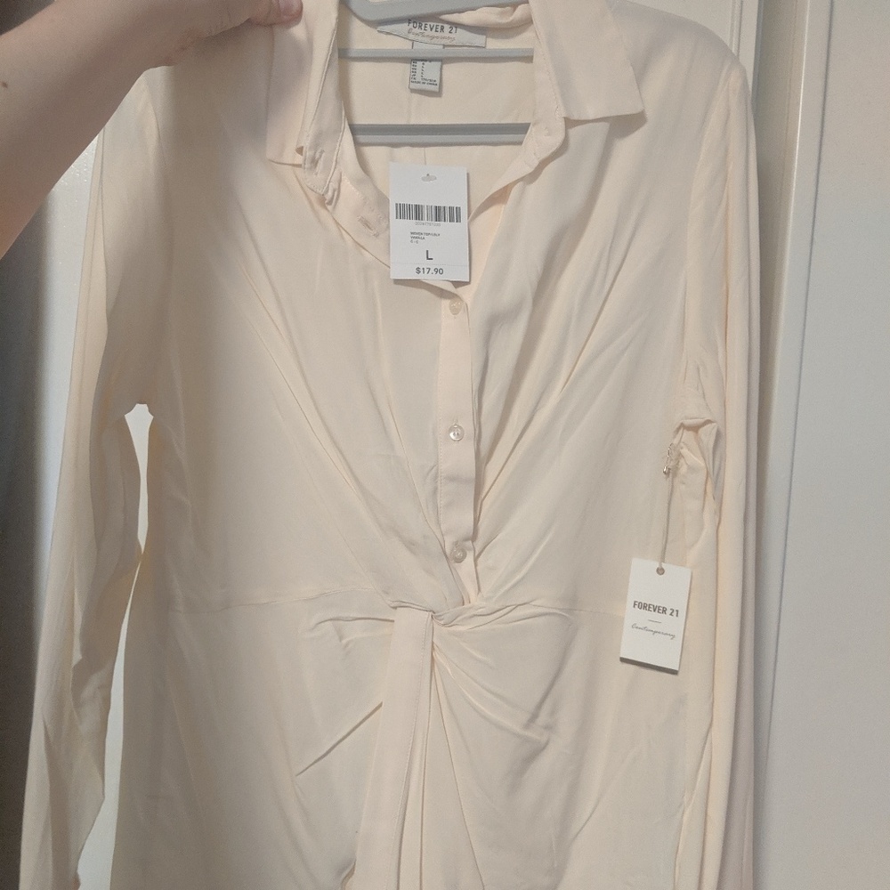 Twist front button up